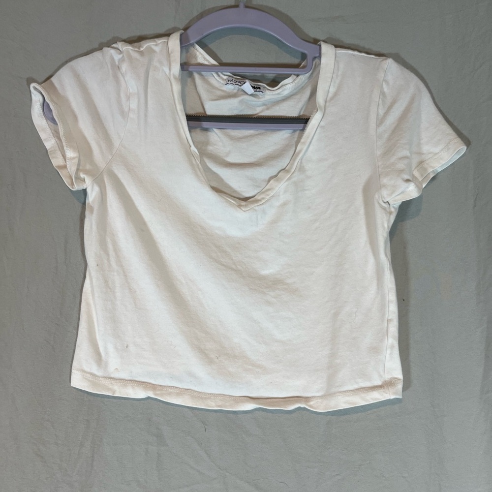 Fashion Nova‎ White Crop Top